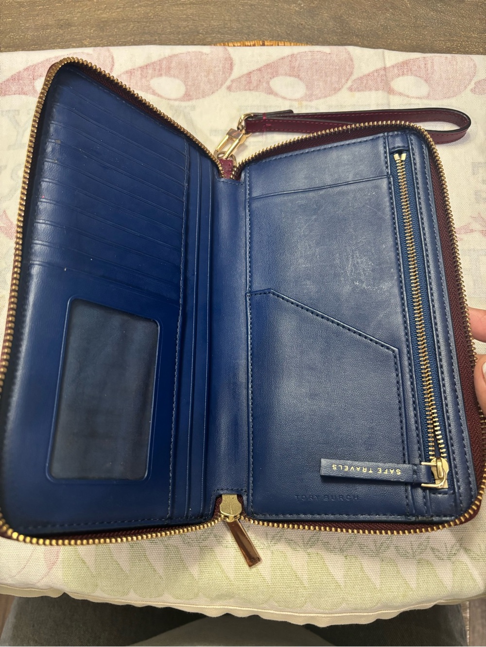 Tory Burch Burgandy Leather Continental Wallet with Gold Logo - Picture 6 of 7